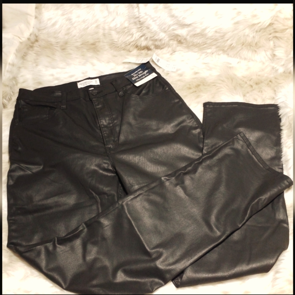 Abercrombie & Fitch 90's Slim Straight High-Rise Black Pants NWT size 14/32